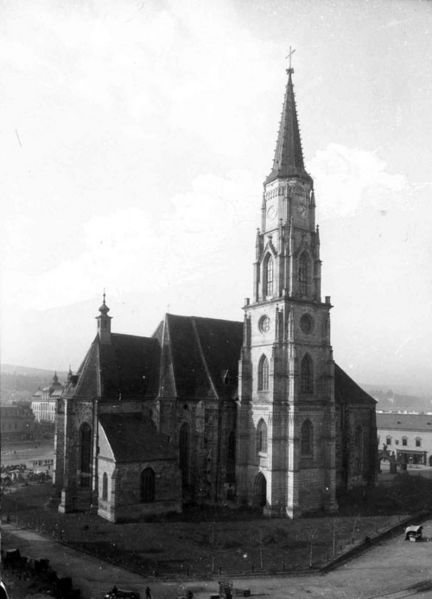 Fișier:Biserica-Sf.Mihail-2.jpg