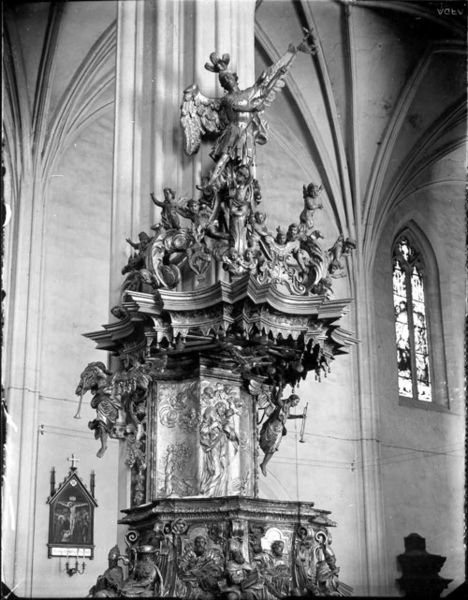 Fișier:Biserica-Sf.Mihail-5.jpg
