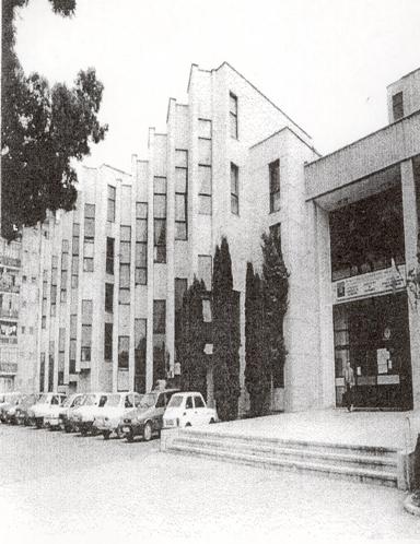 Imagine:Cladirea facultatilor cu profil mecanic.jpg