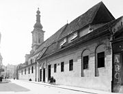 Biserica şi mănăstirea franciscană. Fotografie din a doua jumătate a secolului 20.